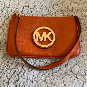 Small Micheal Kors clutch